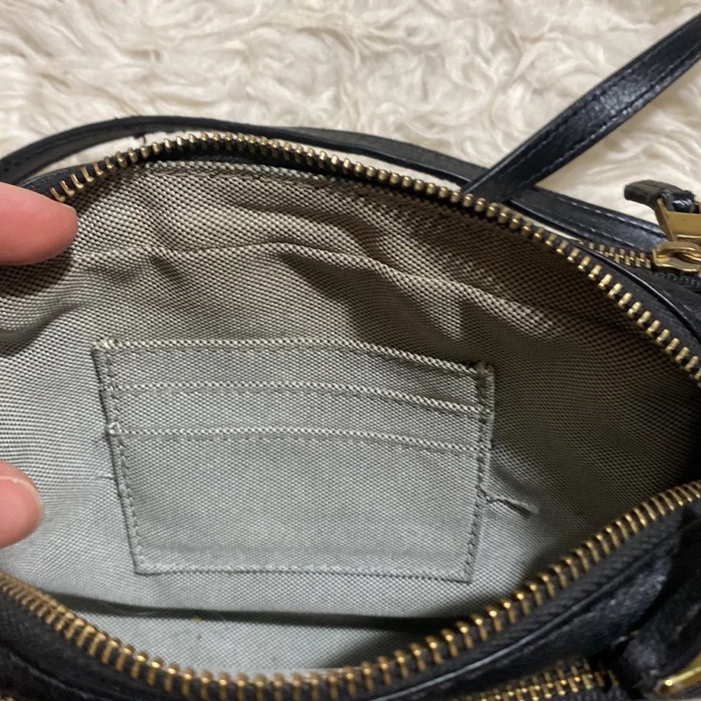 Fossil Campbell Crossbody‎ in Black Stripe